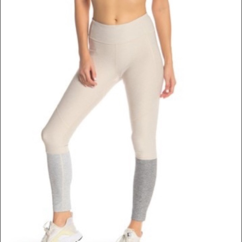 RARE Outdoor Voices Fitted Colorblock Leggings